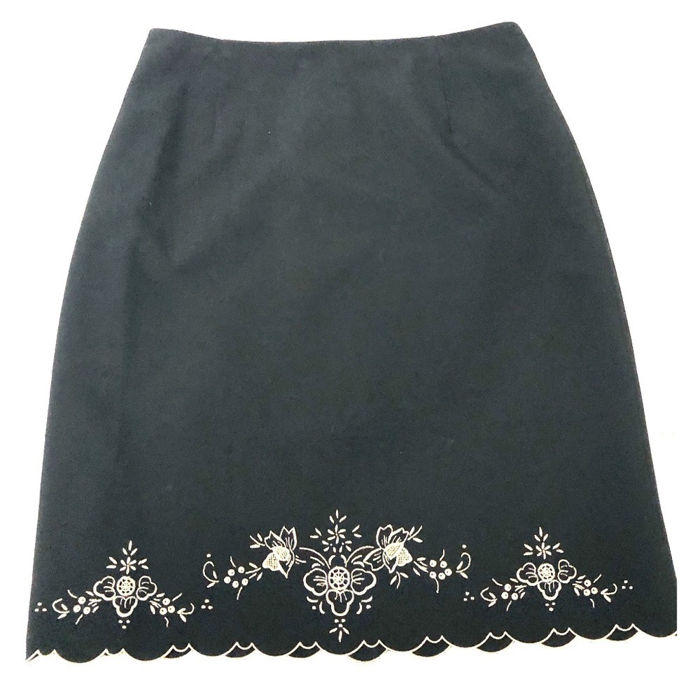 Ann Taylor Black Mini Skirt with Cream Floral Embroidery